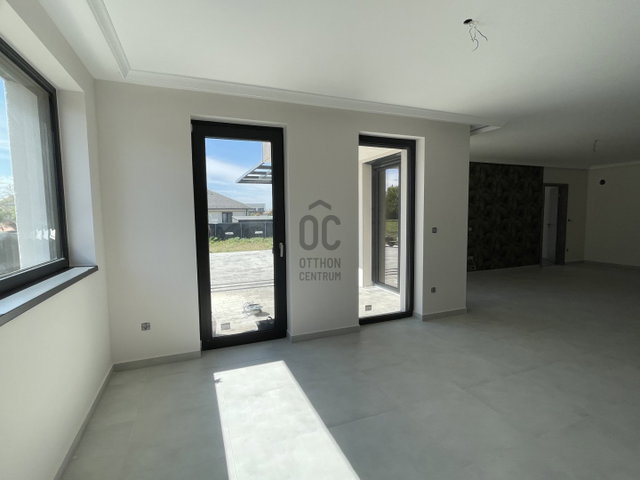 Kiadó családi ház, albérlet, Debrecenben 900 E Ft / hó