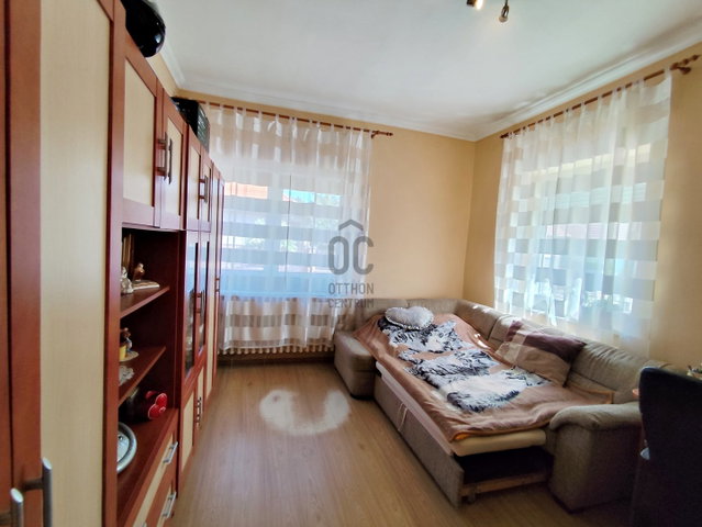 Eladó családi ház, Kecskeméten 72.9 M Ft, 5 szobás