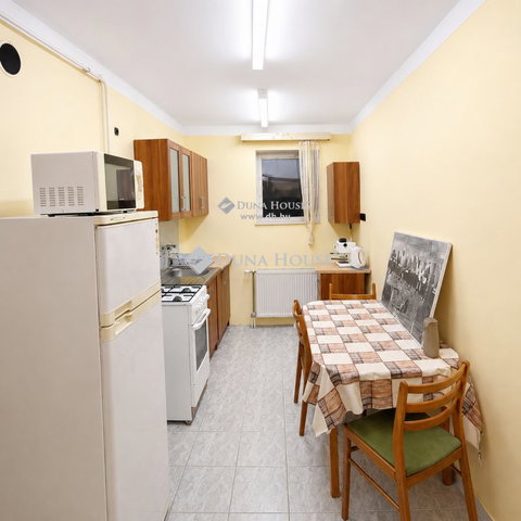 Kiadó családi ház, albérlet, Kecskeméten 180 E Ft / hó