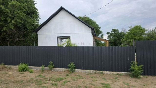 Eladó családi ház, Farmoson 21.9 M Ft, 1 szobás