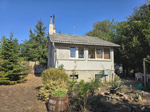 Eladó nyaraló, Sárszentmihályon 21.5 M Ft, 2 szobás