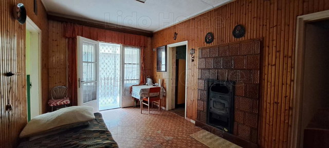 Eladó családi ház, Balatonszemesen 75 M Ft, 2 szobás
