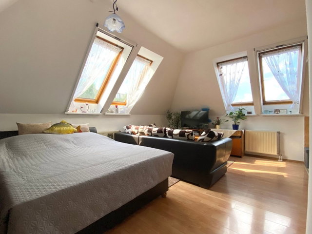 Eladó téglalakás, Szegeden, Sík Sándor utcában 64 M Ft