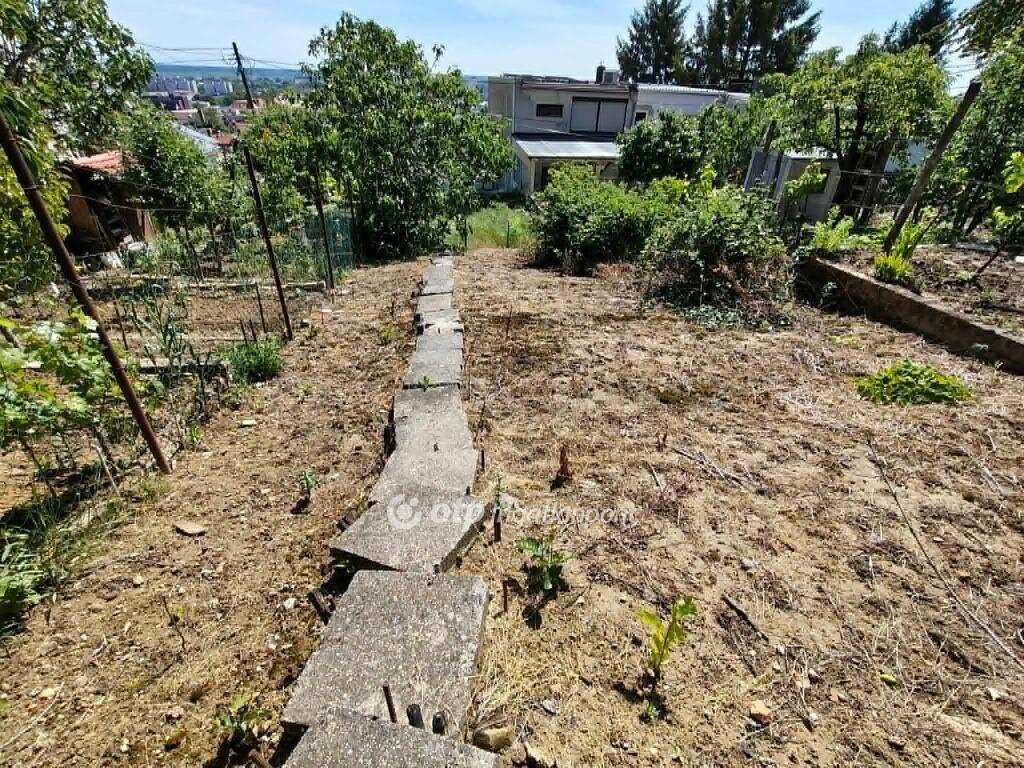101m² · 4.900.000 ft