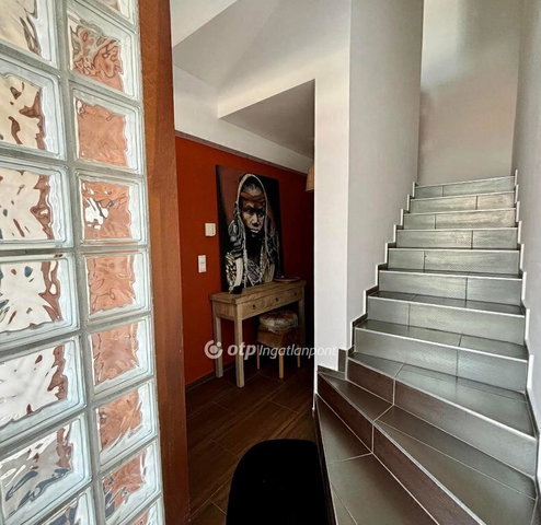 Eladó családi ház, Egerben 175 M Ft, 4 szobás