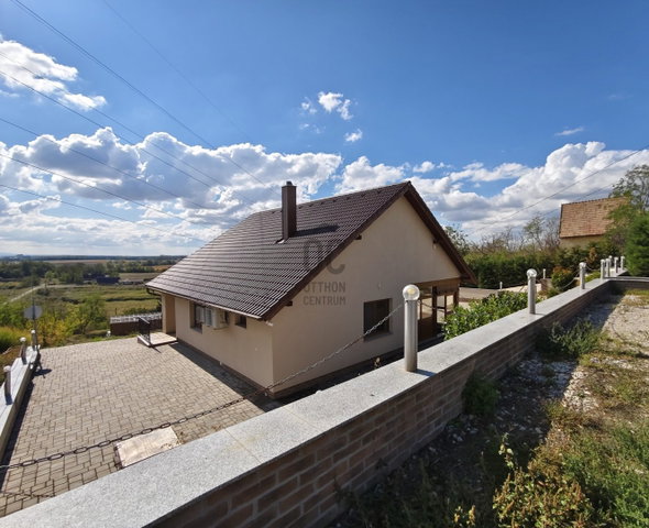 Eladó családi ház, Nagyigmándon 79.9 M Ft, 3 szobás