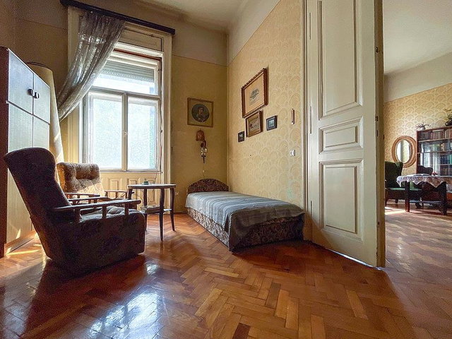Eladó téglalakás, Budapesten, VIII. kerületben, József körúton