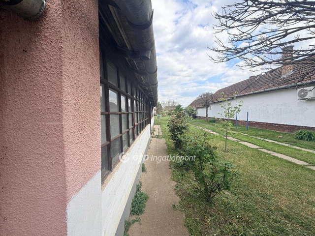 Eladó családi ház, Hajdúszováton 14.5 M Ft, 1+1 szobás