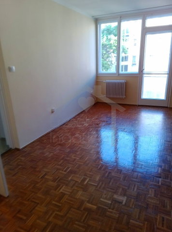 Kiadó téglalakás, albérlet, Tatabányán 160 E Ft / hó