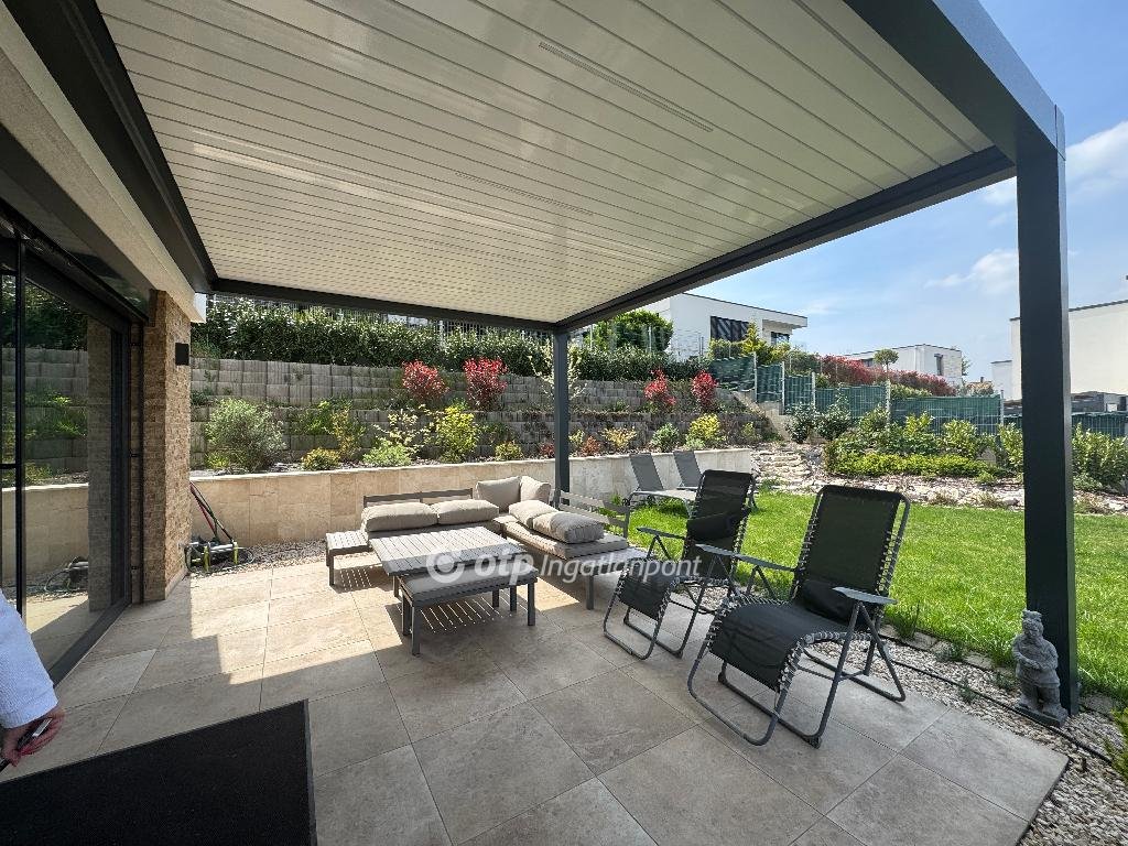 5 bed · 265m² · 2.000.000 ft