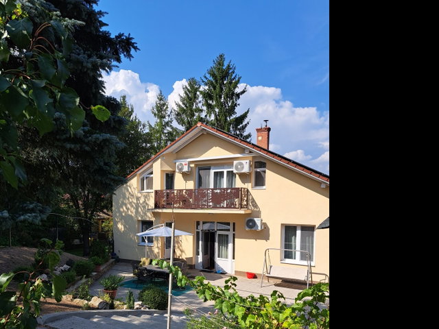 Eladó családi ház, Miskolcon 127.9 M Ft, 5 szobás