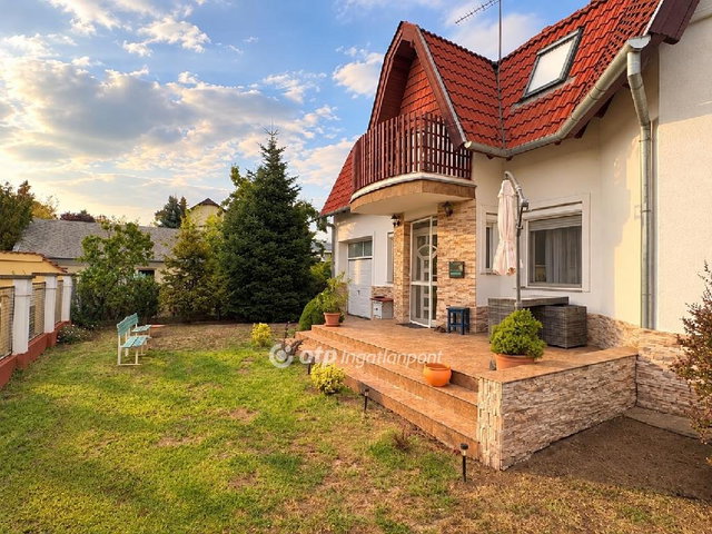 Eladó sorház, Debrecenben 118.9 M Ft, 3 szobás