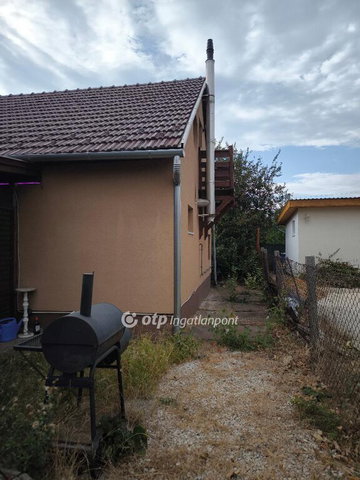 Eladó családi ház, Tárnokon 89.9 M Ft, 1+3 szobás