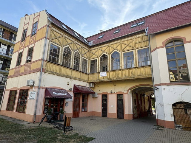 Eladó családi ház, Hódmezővásárhelyen 41.656 M Ft, 4 szobás