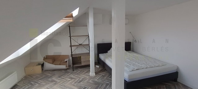 Kiadó téglalakás, albérlet, Szegeden, Kormányos utcában