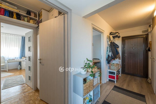 Eladó panellakás, Budapesten, III. kerületben 88.6 M Ft, 3 szobás