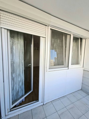 Eladó panellakás, Budapesten, III. kerületben 59.99 M Ft