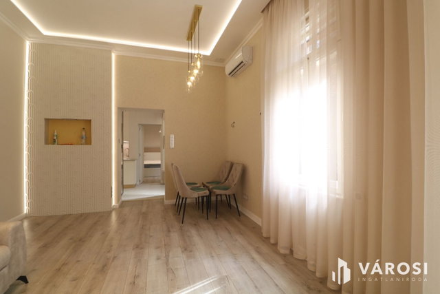 Kiadó téglalakás, albérlet, Szegeden 390 E Ft / hó, 3 szobás