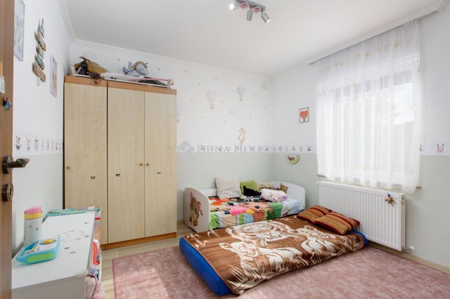 Eladó családi ház, Halászin 94.9 M Ft, 4 szobás