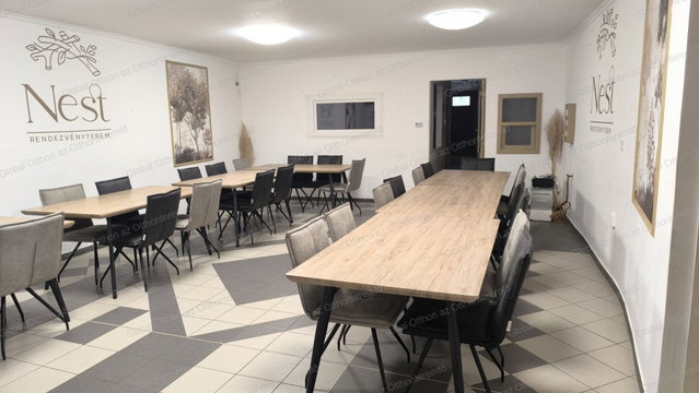 Eladó üzlethelyiség, Mosonmagyaróváron 109 M Ft