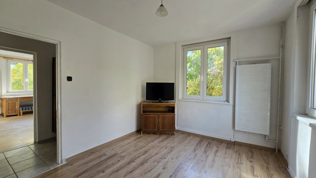 Kiadó téglalakás, albérlet, Dunaújvárosban, Széchenyi István parkban