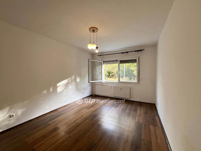 Eladó téglalakás, Budapesten, IX. kerületben 44.9 M Ft, 1 szobás
