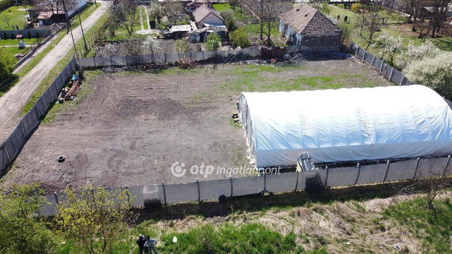 Eladó telek, Poroszlón 12 M Ft / költözzbe.hu