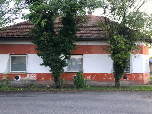 Eladó családi ház, Szolnokon, Alvégi utcában 16.9 M Ft