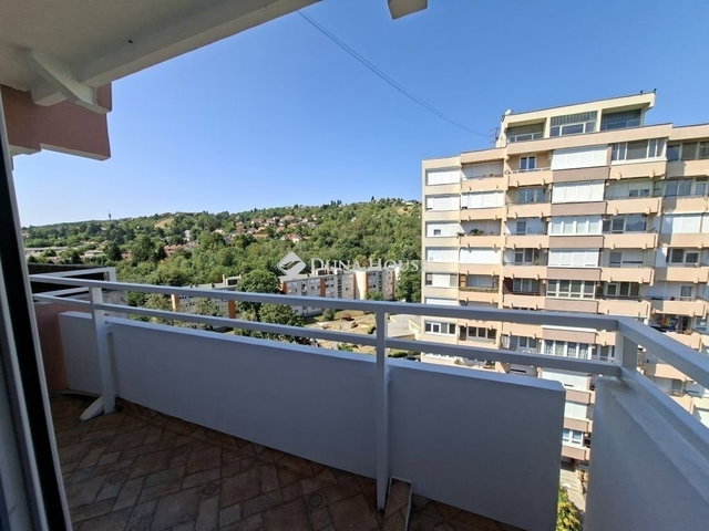 Eladó téglalakás, Zalaegerszegen 32.9 M Ft, 2 szobás