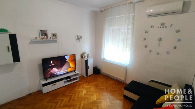 Eladó családi ház, Makón 63 M Ft, 5 szobás