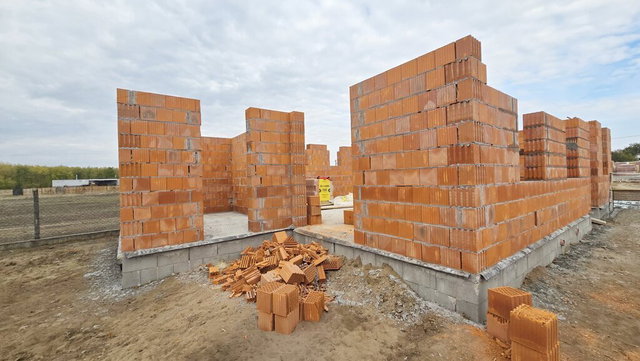 Eladó családi ház, Újlengyelen 91.999 M Ft, 4 szobás