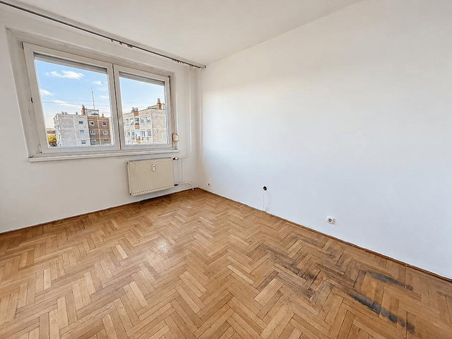 Eladó panellakás, Budapesten, III. kerületben 73.9 M Ft, 3 szobás