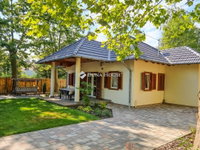 Eladó családi ház, Siófokon, Hungária utcában 120 M Ft