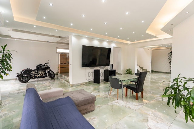 Eladó családi ház, Pilisborosjenőn 350 M Ft, 4 szobás