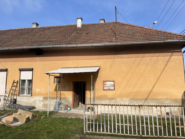 Eladó sorház, Tokajban, Vasvári Pál utcában 18 M Ft, 2 szobás