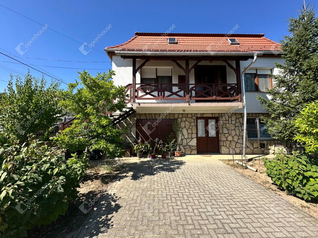 Eladó családi ház, Pusztavámon 59.9 M Ft, 5 szobás