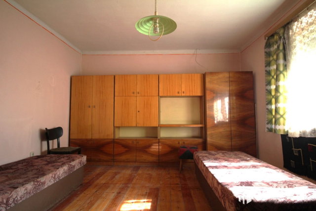 Eladó családi ház, Vizsláson 6 M Ft, 2 szobás