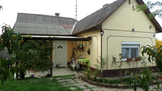 Eladó családi ház, Tiszacsegén 18.3 M Ft, 3 szobás