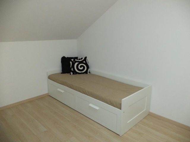 Kiadó téglalakás, albérlet, Pécsett, Király utcában, 1 szobás