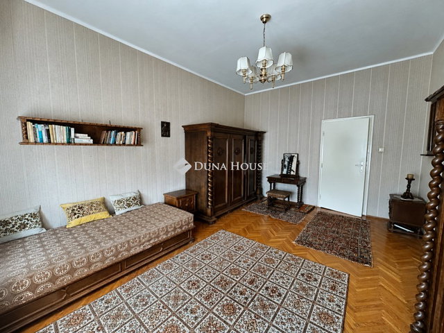 Eladó téglalakás, Kecskeméten 85 M Ft, 4 szobás