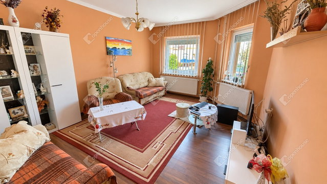 Eladó családi ház, Felsőzsolcán 72.9 M Ft, 6 szobás