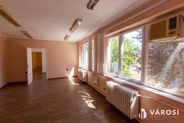 Kiadó iroda, Békéscsabán 131 E Ft / hó / költözzbe.hu