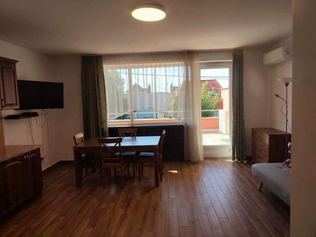 Kiadó téglalakás, albérlet, Pécsett 250 E Ft / hó, 3 szobás