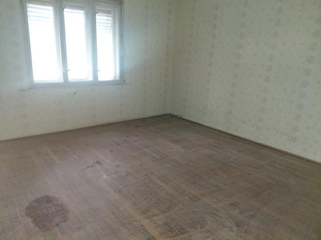 Eladó családi ház, Kisbéren 24.4 M Ft, 3 szobás