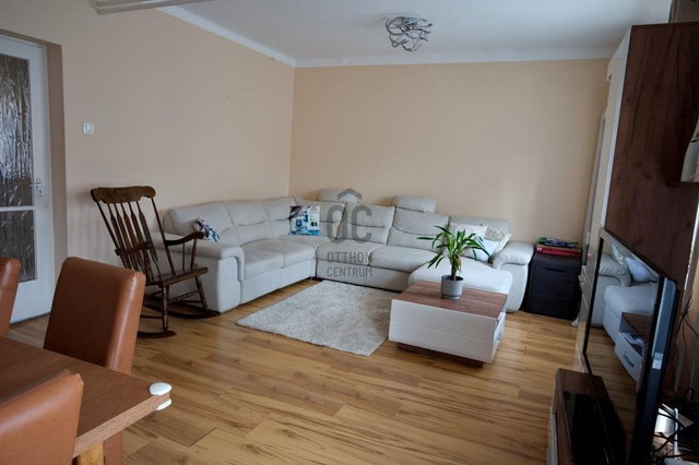 Eladó családi ház, Csömörön 125 M Ft, 4 szobás