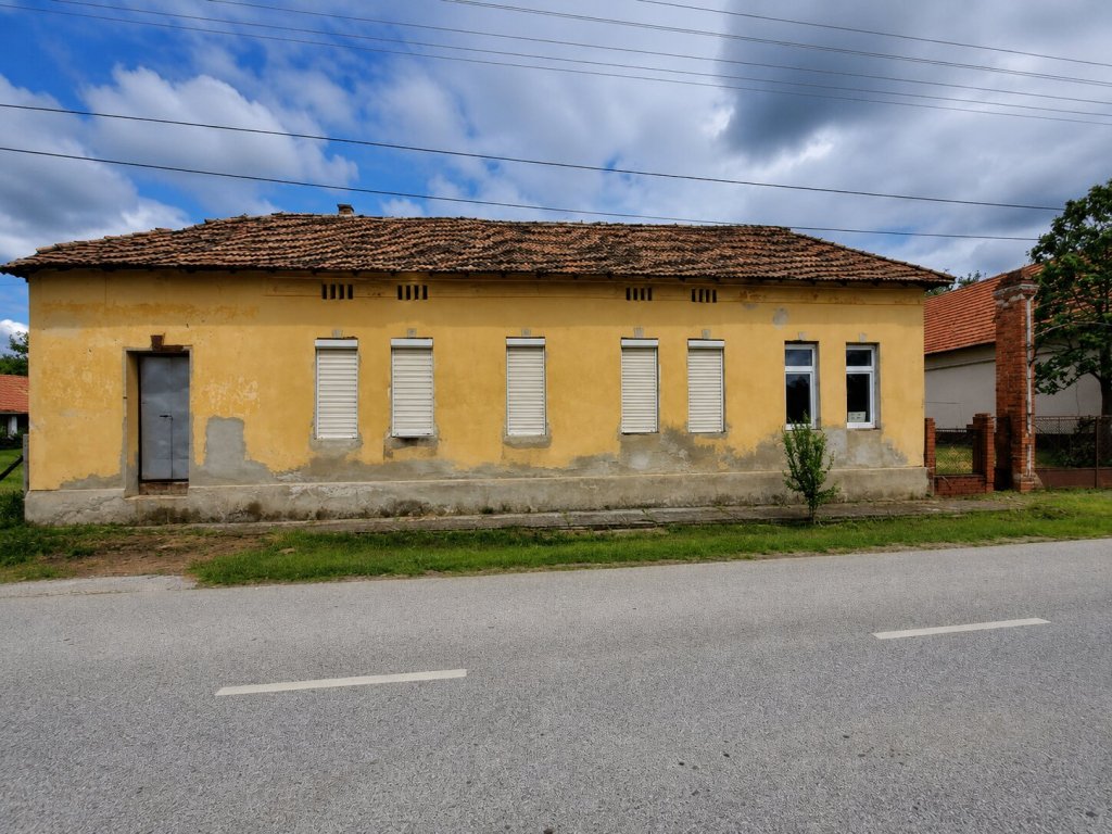 177m² · 15.000.000 ft