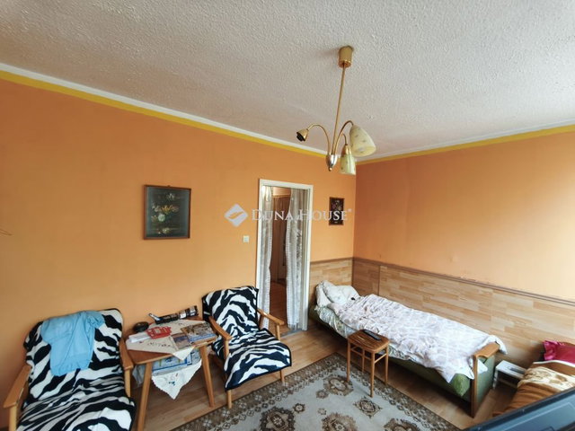 Eladó téglalakás, Tatabányán, Verebély László utcában