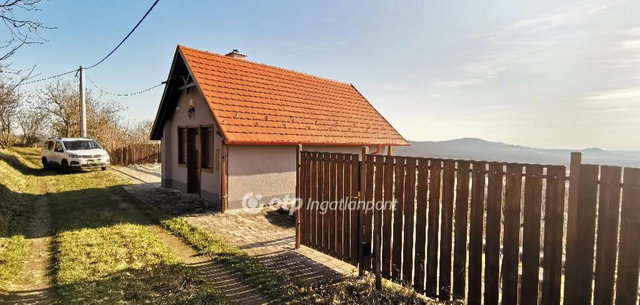 Eladó mezogazdasagi ingatlan, Monoszlón 64.5 M Ft