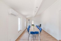 Eladó családi ház, Vecsésen 144 M Ft, 5+1 szobás
