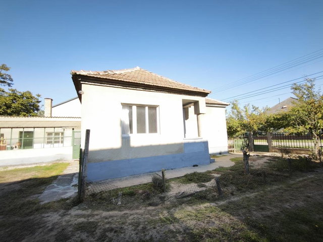 Eladó családi ház, Téten 43 M Ft, 3 szobás